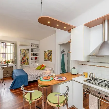 La Corte Dei Navigli Apartment